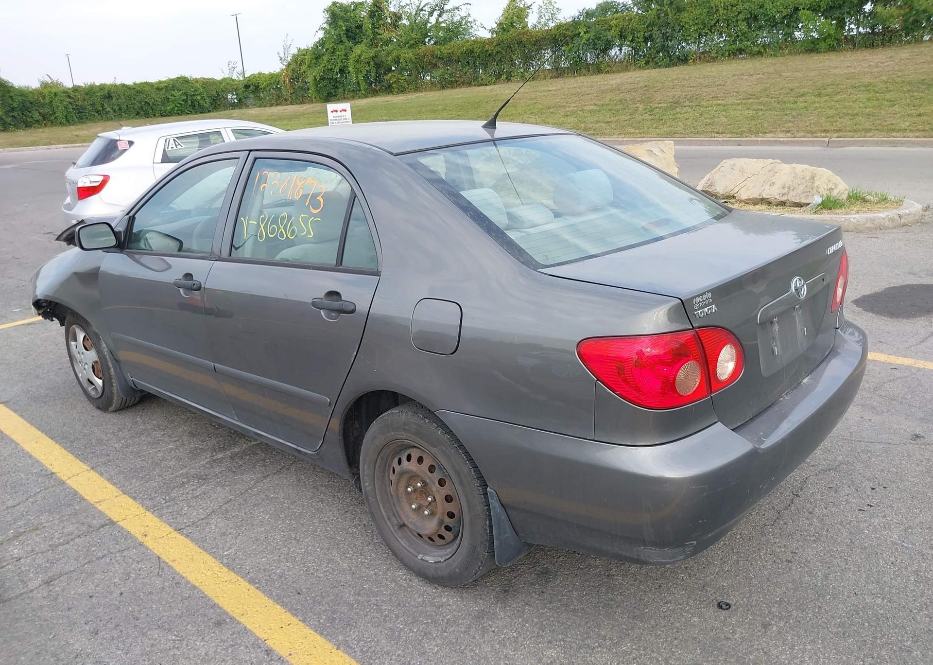 2005 TOYOTA COROLLA CE