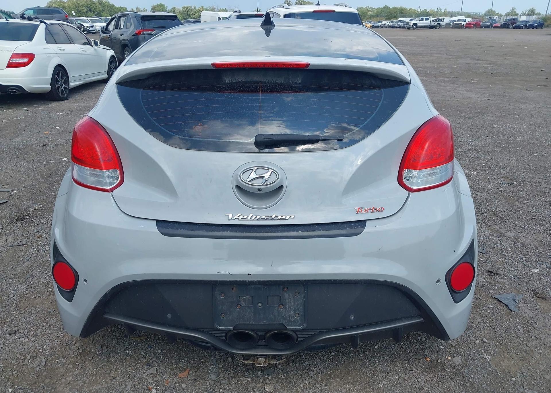 2014 HYUNDAI Veloster Turbo