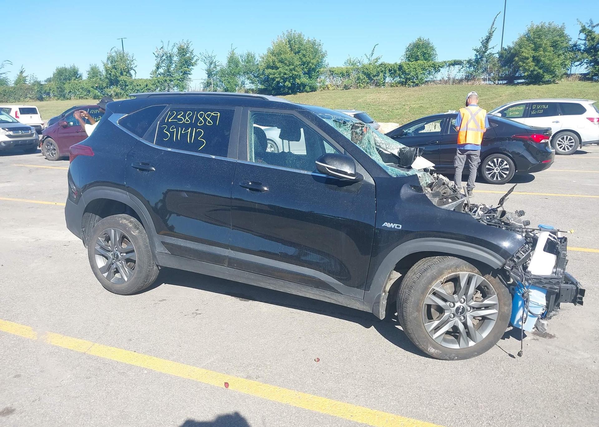 2023 KIA SELTOS S