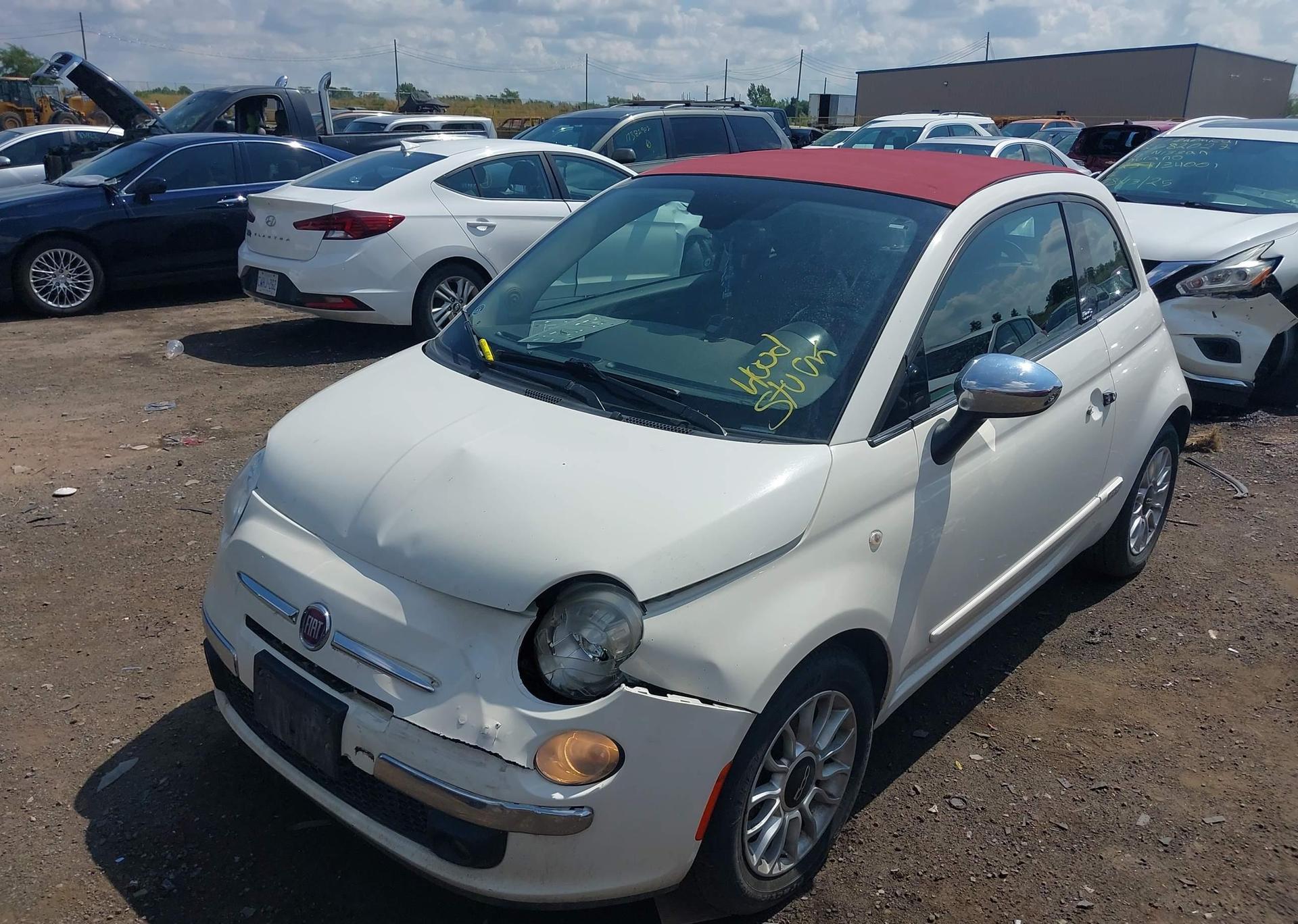 2012 FIAT 500 LOUNGE