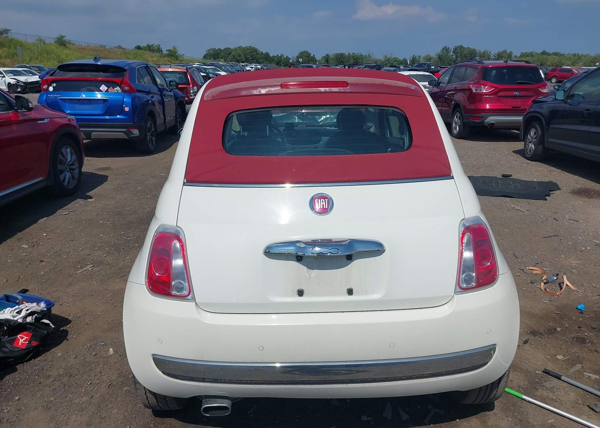 2012 FIAT 500 LOUNGE