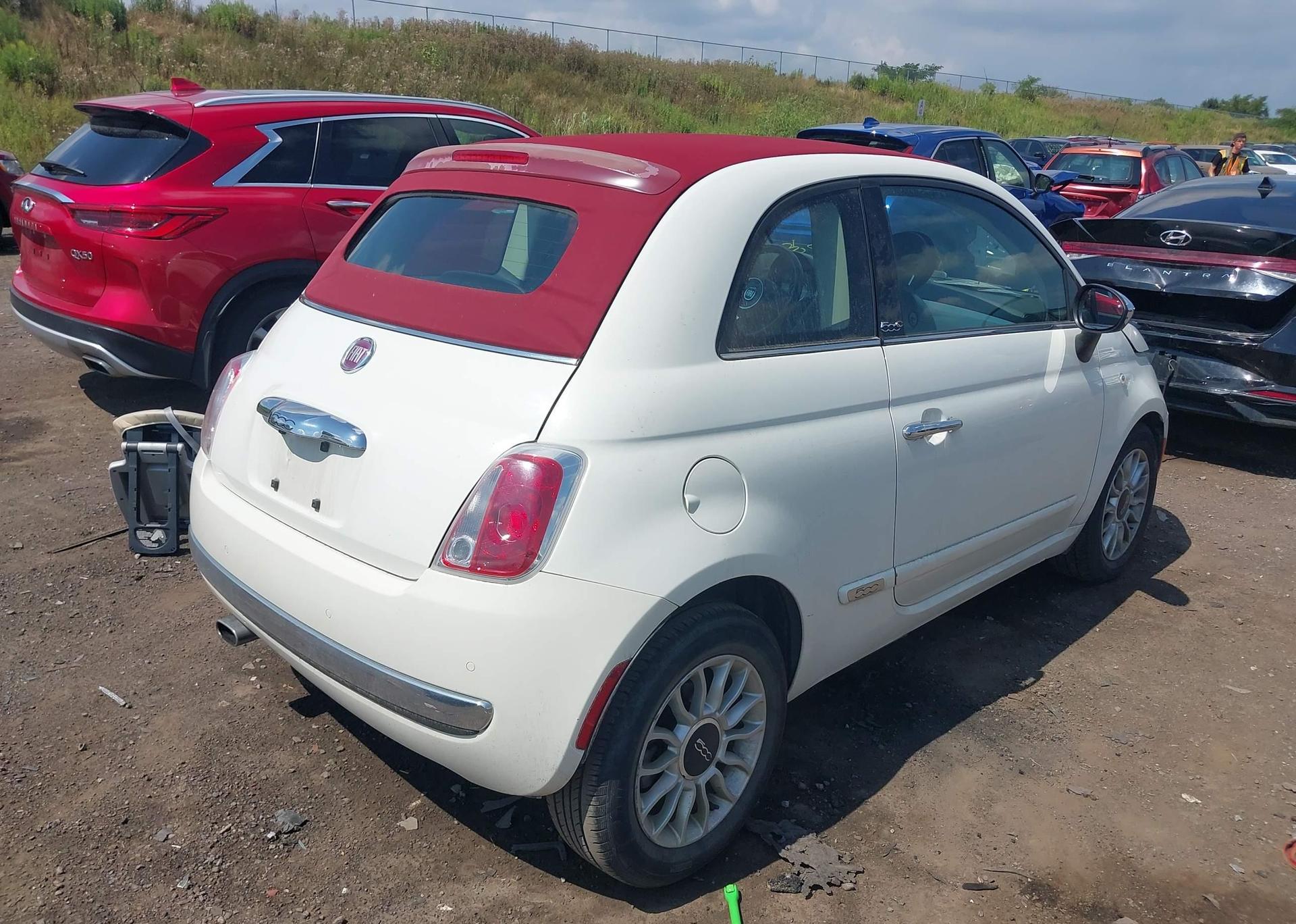 2012 FIAT 500 LOUNGE