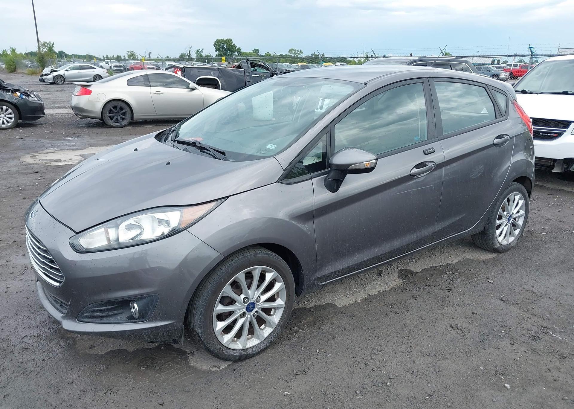 2014 FORD FIESTA SE