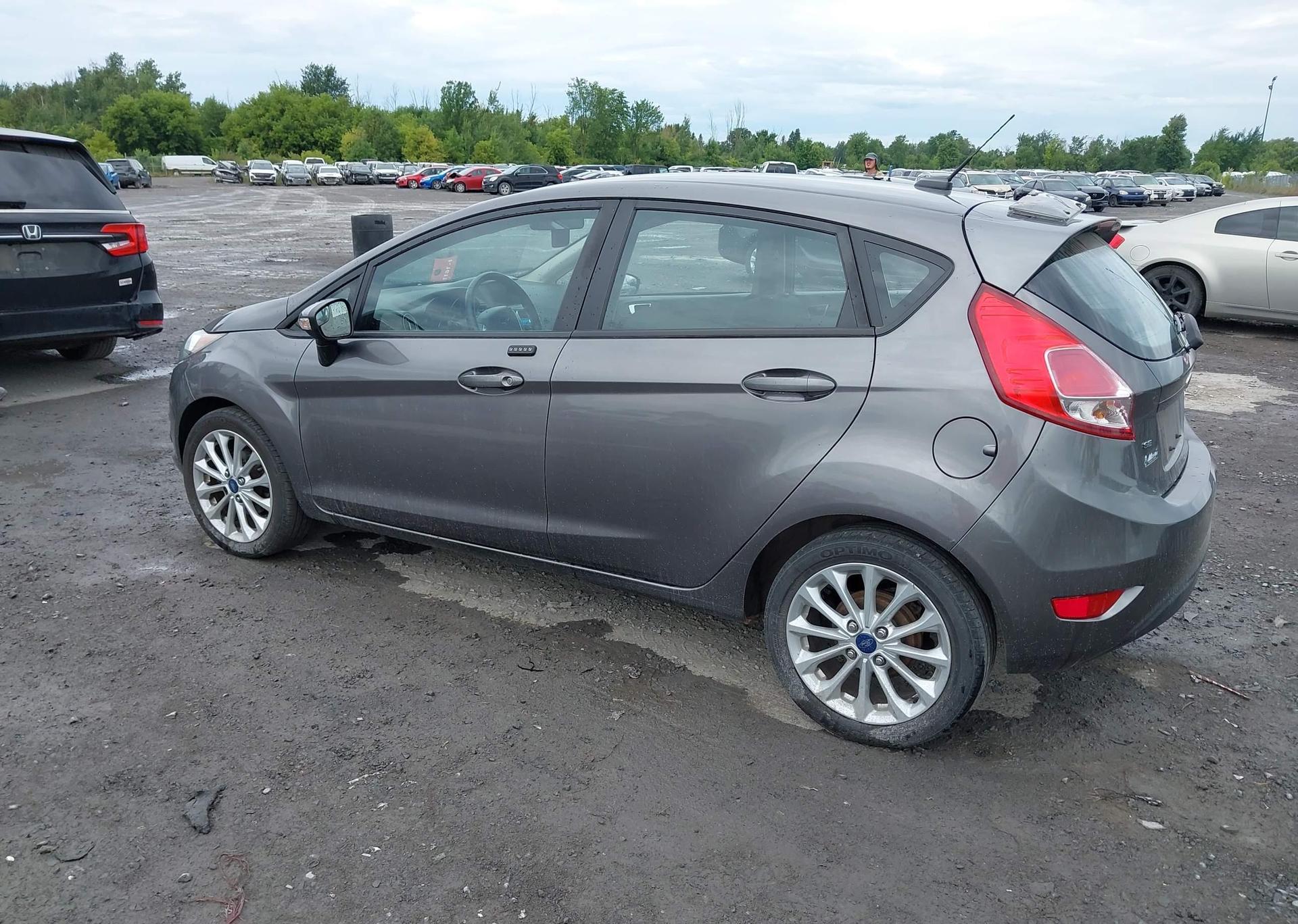 2014 FORD FIESTA SE