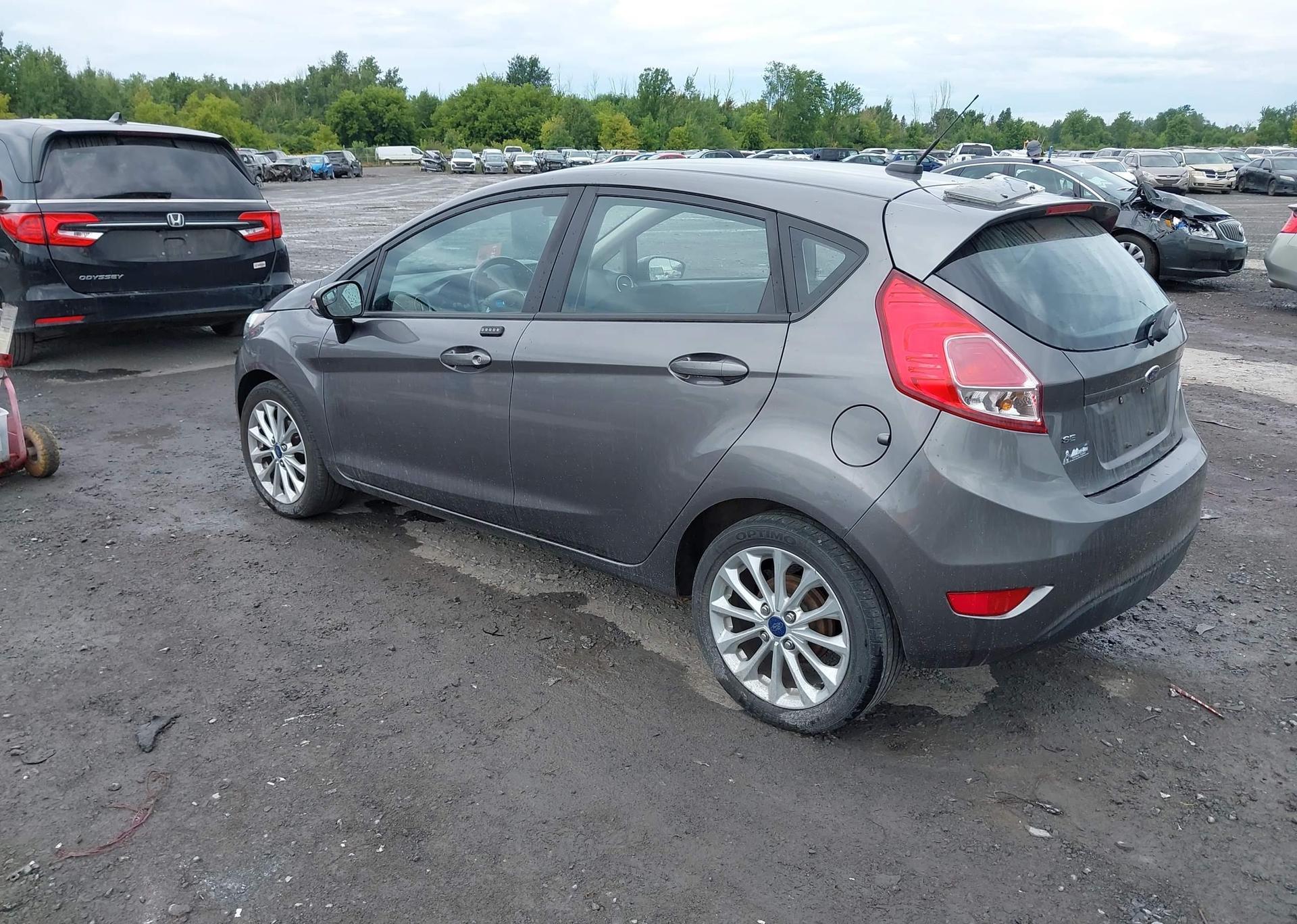 2014 FORD FIESTA SE