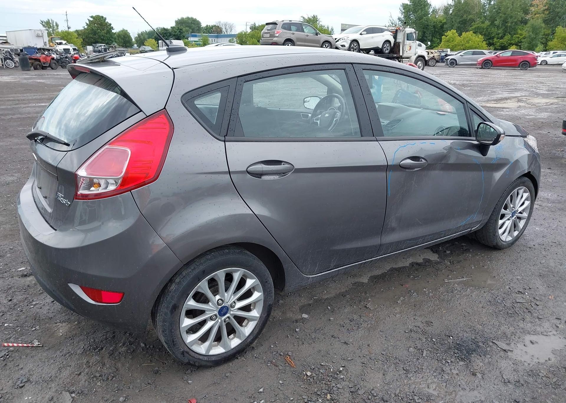 2014 FORD FIESTA SE