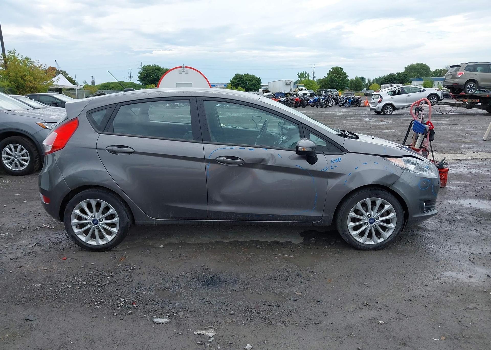 2014 FORD FIESTA SE