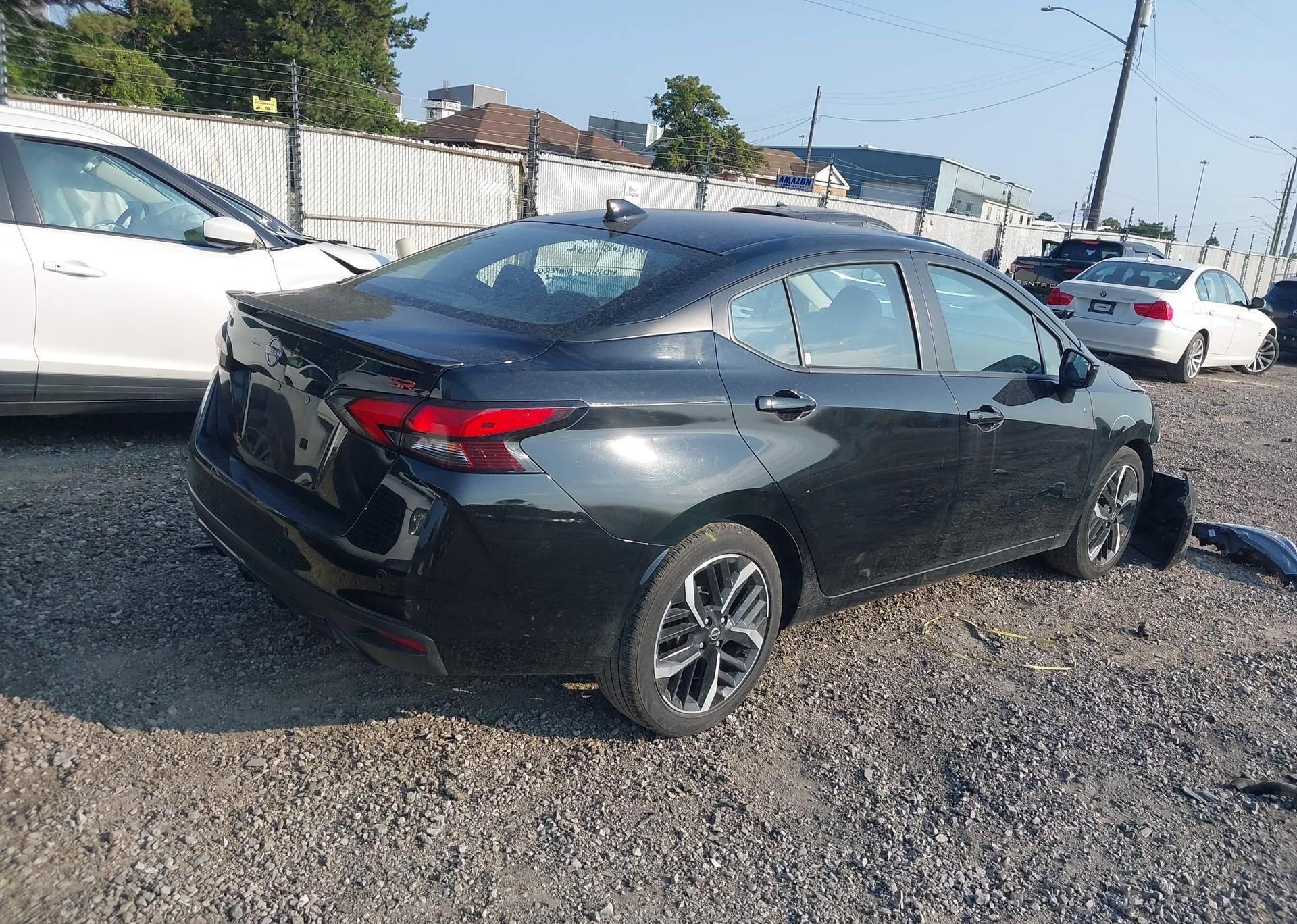 2023 NISSAN VERSA SR
