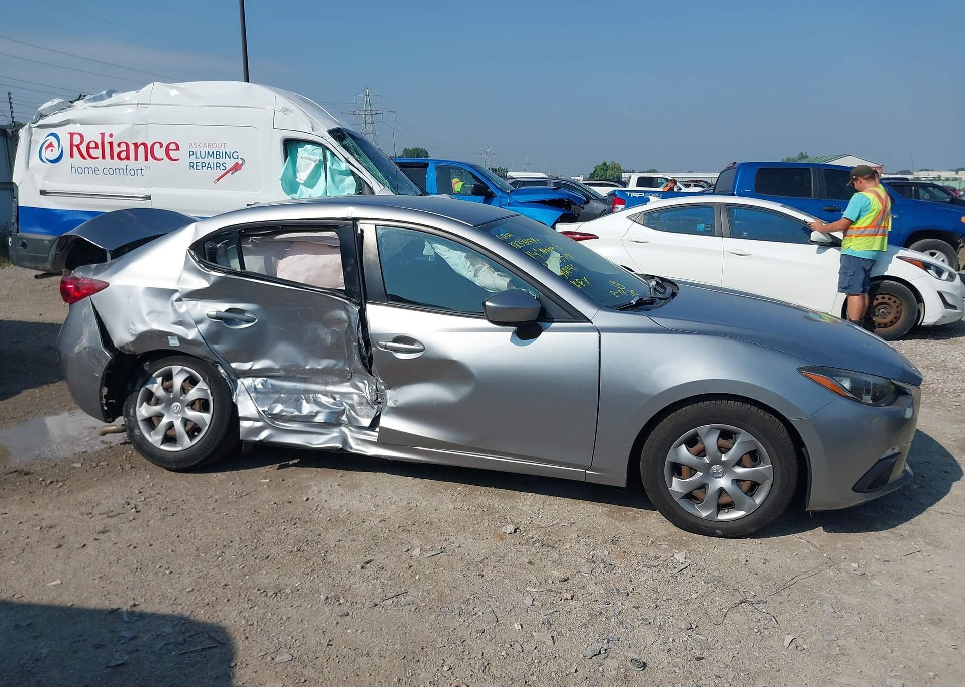 2014 MAZDA MAZDA3 GX-SKY
