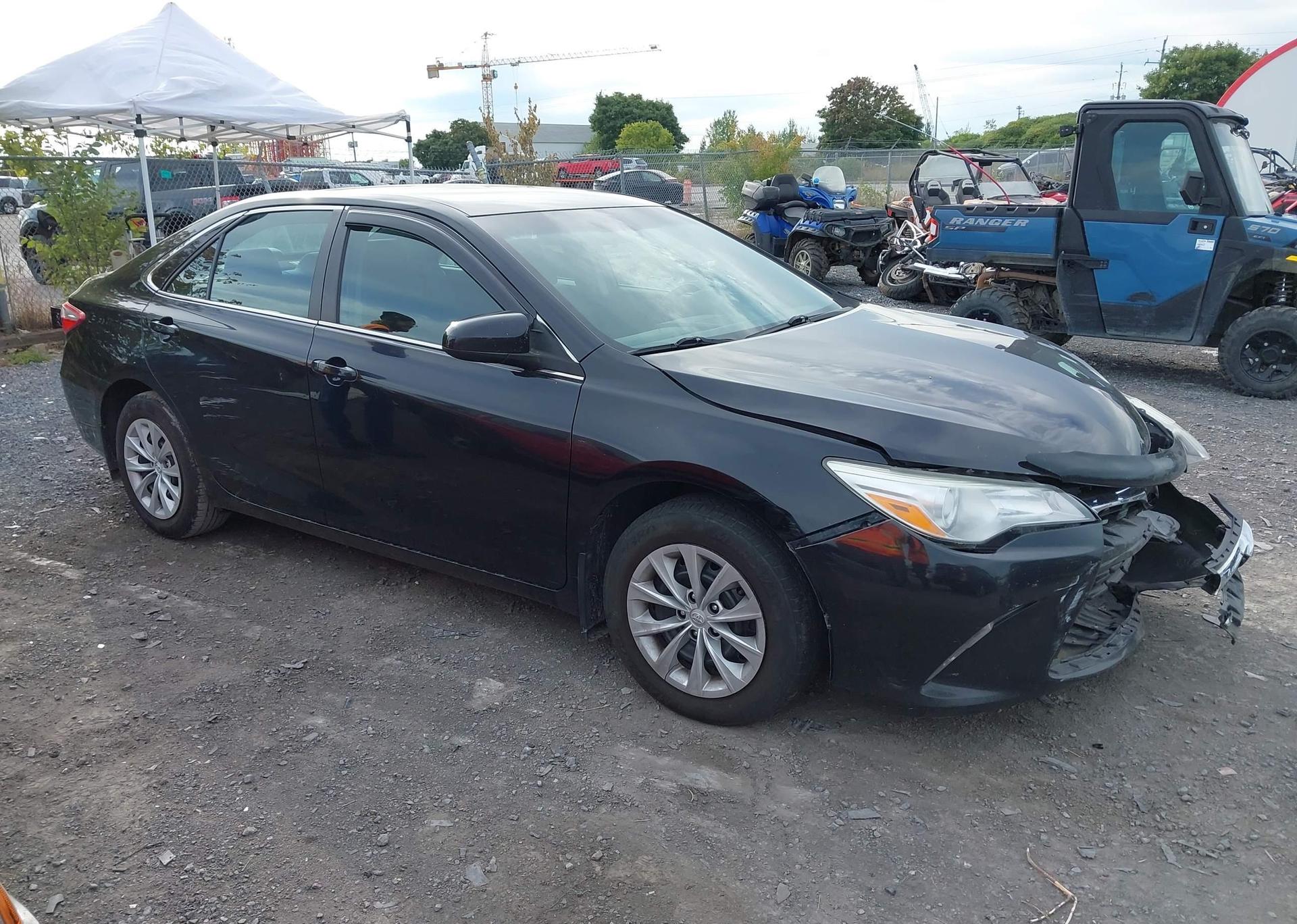 2015 TOYOTA CAMRY LE