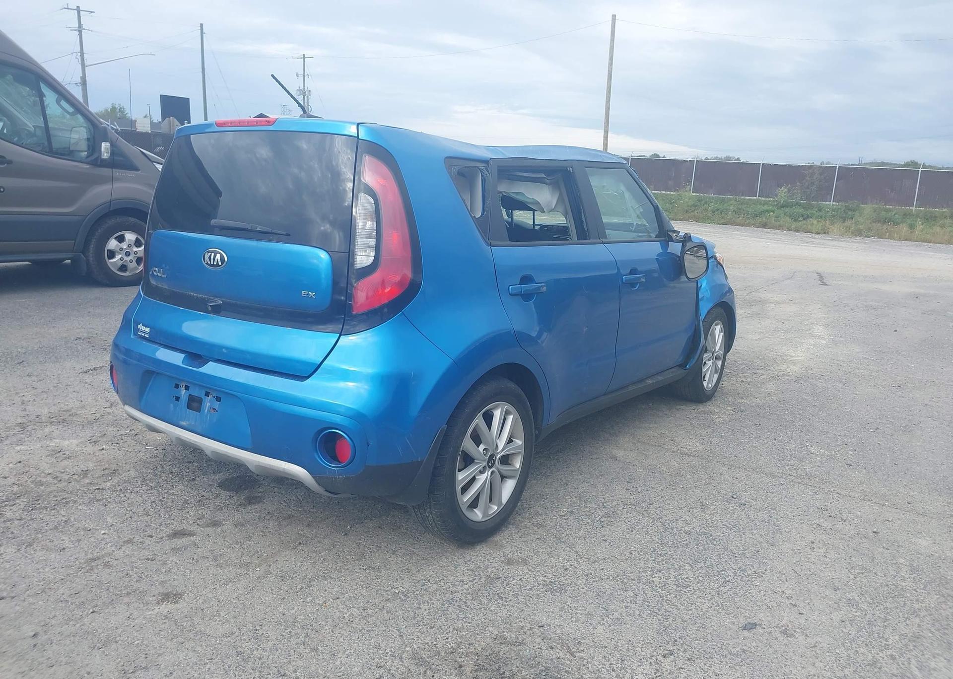 2019 KIA SOUL +