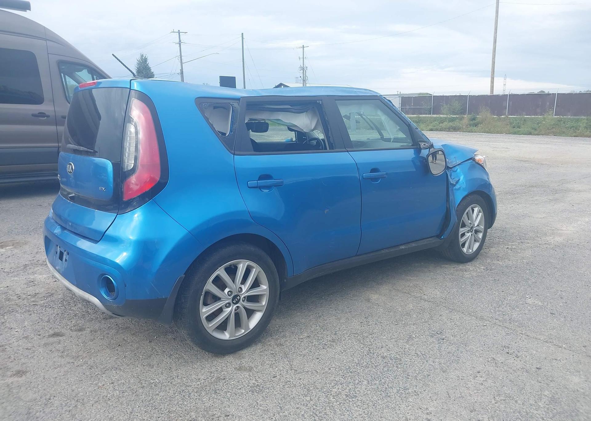 2019 KIA SOUL +