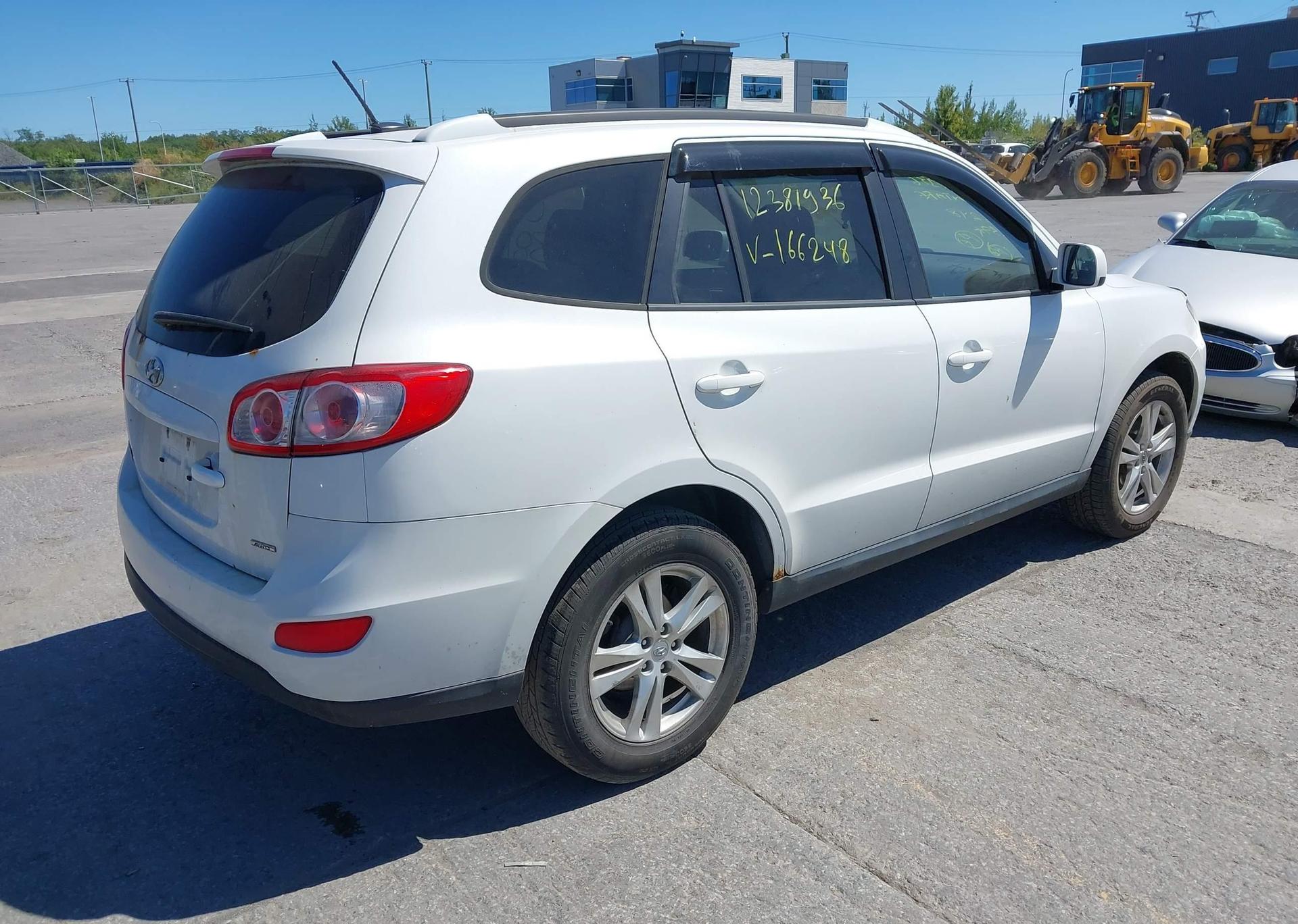 2012 HYUNDAI SANTA FE GLS