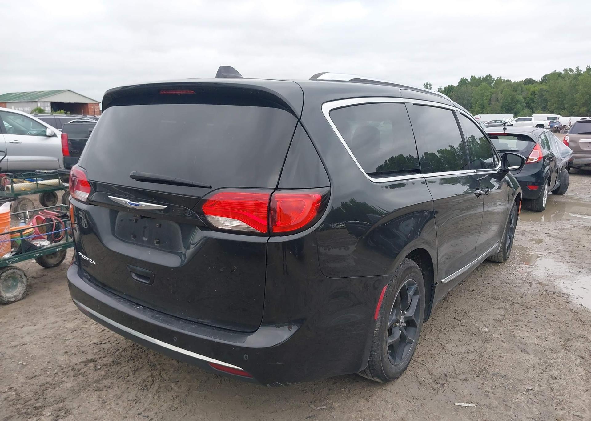 2018 CHRYSLER PACIFICA TOURING-L PLUS