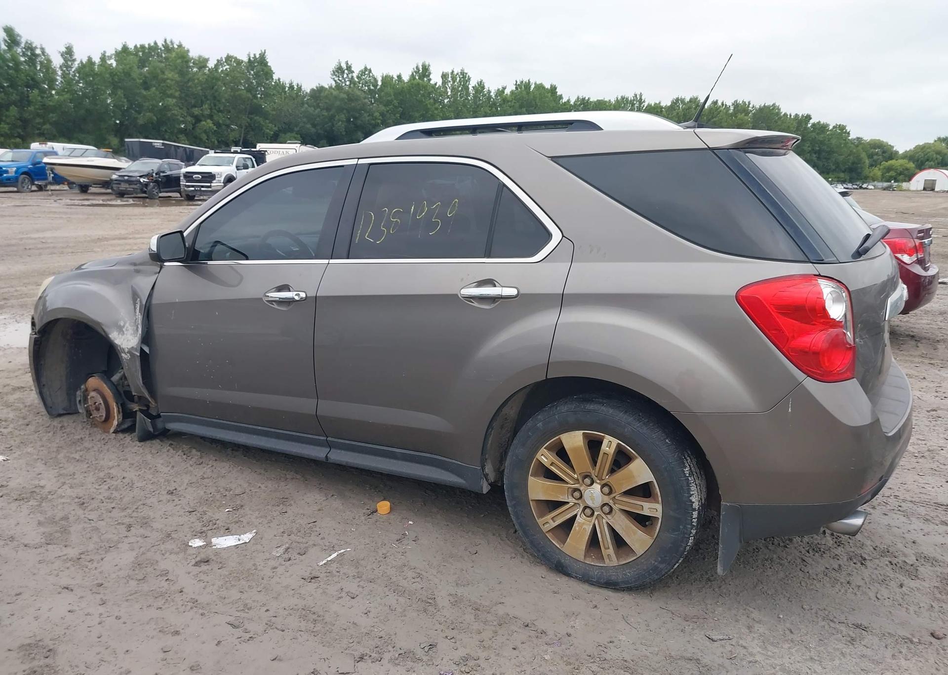2010 CHEVROLET EQUINOX LT