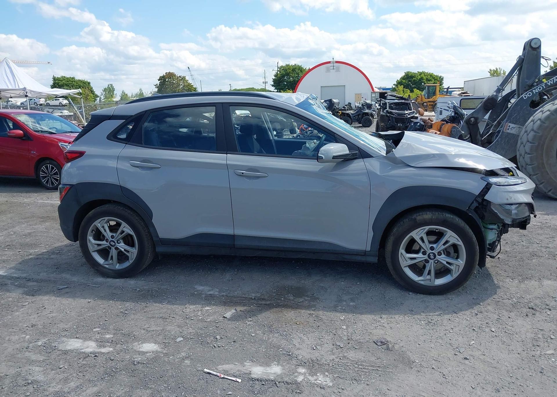 2023 HYUNDAI KONA SE
