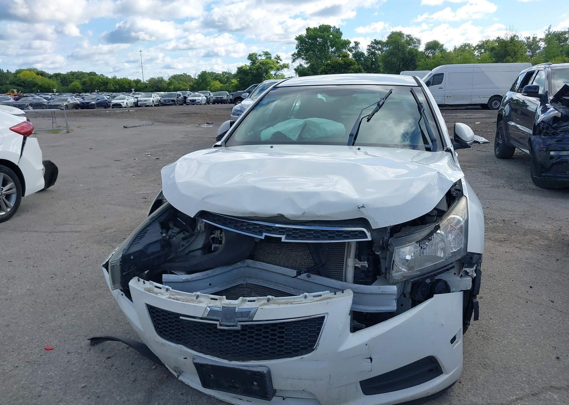 2014 CHEVROLET CRUZE LT