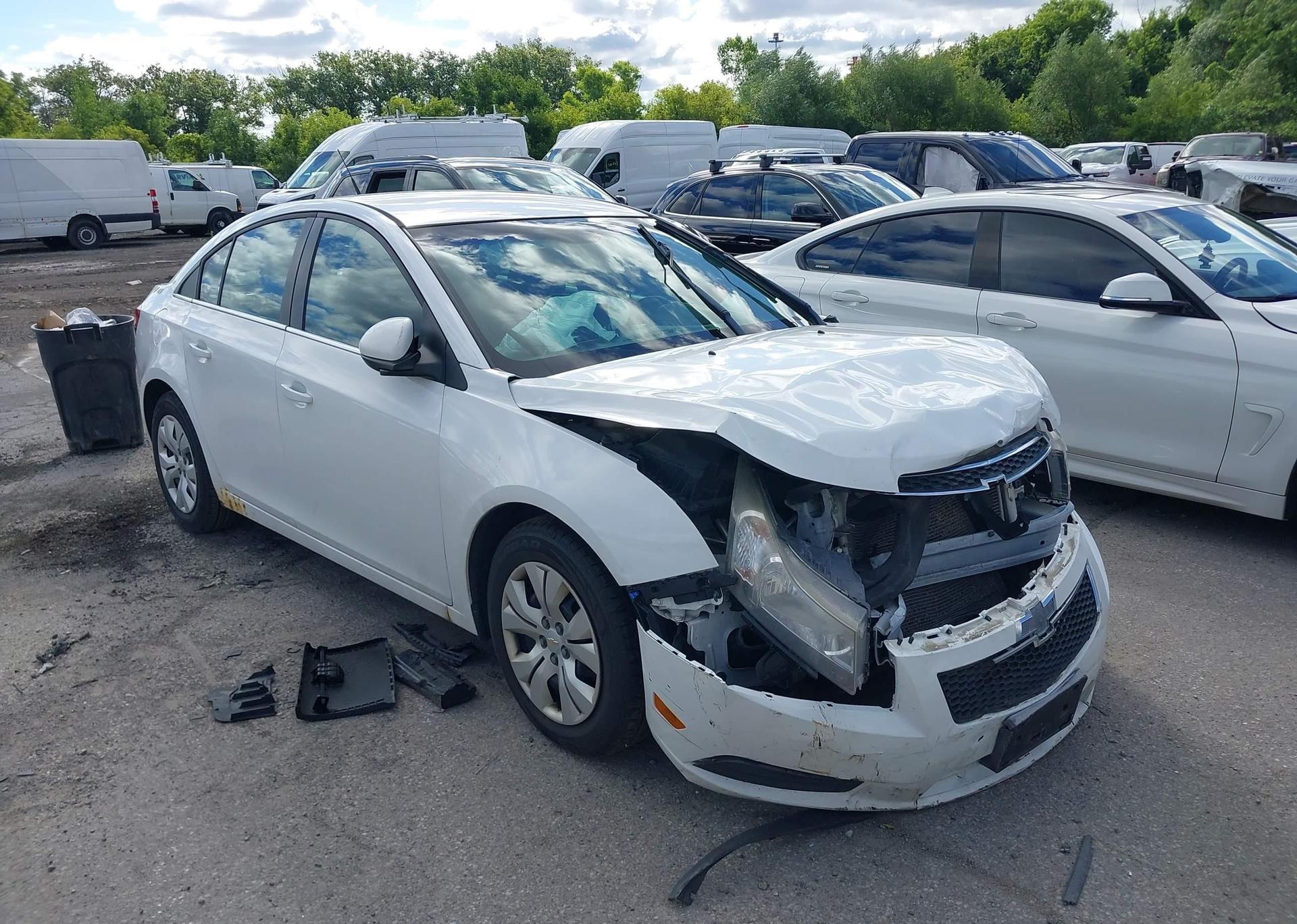 2014 CHEVROLET CRUZE LT