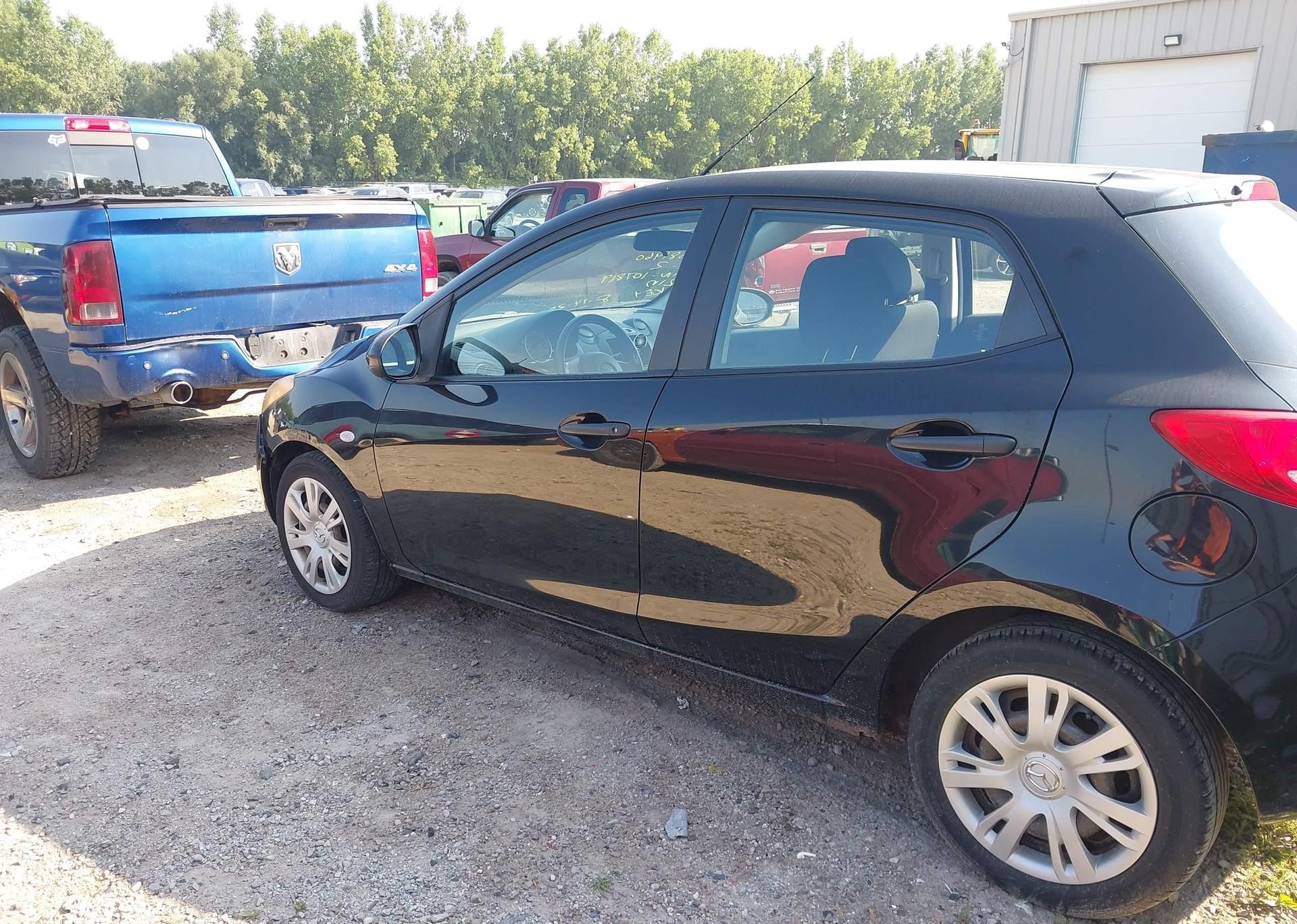 2011 MAZDA MAZDA2 GS