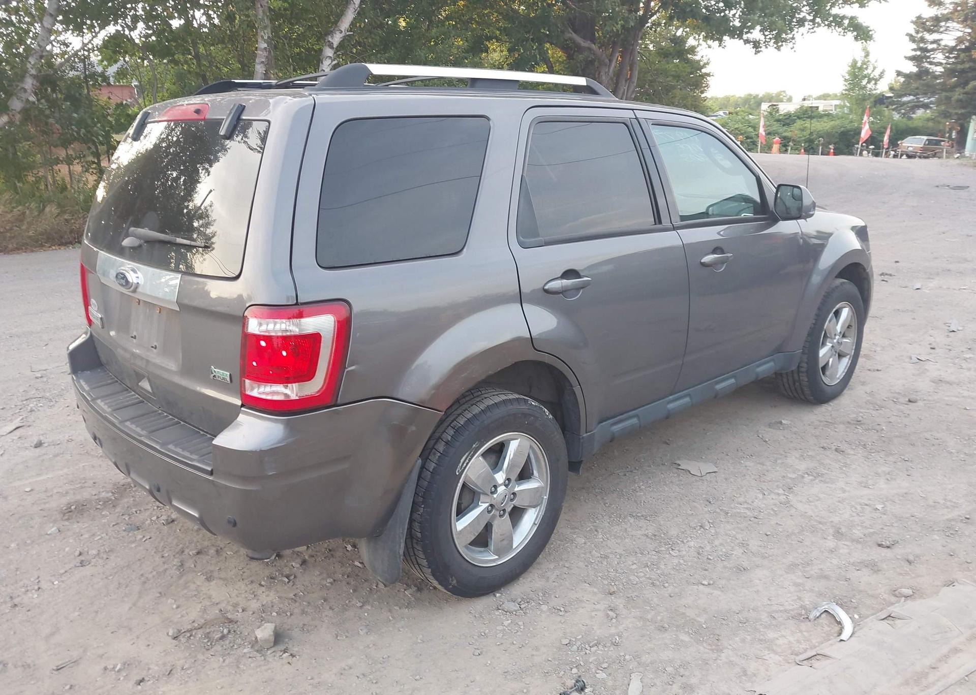 2012 FORD ESCAPE LIMITED