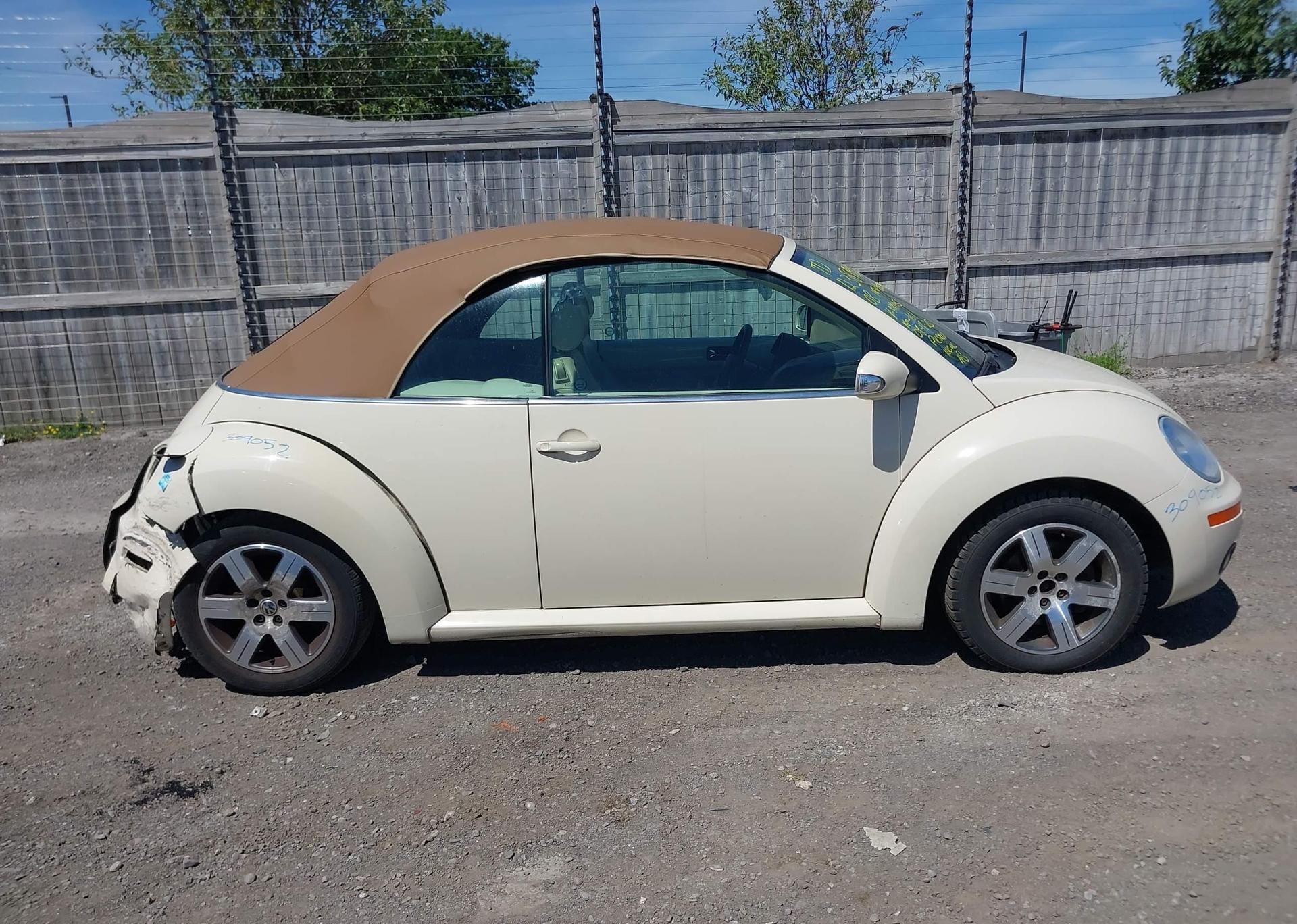 2008 VOLKSWAGEN NEW BEETLE 2.5L TRENDLINE