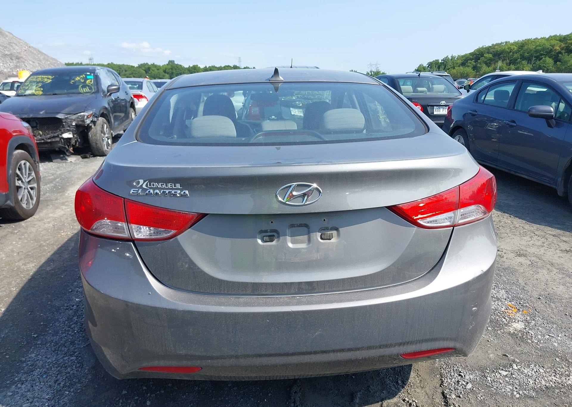 2013 HYUNDAI ELANTRA GLS