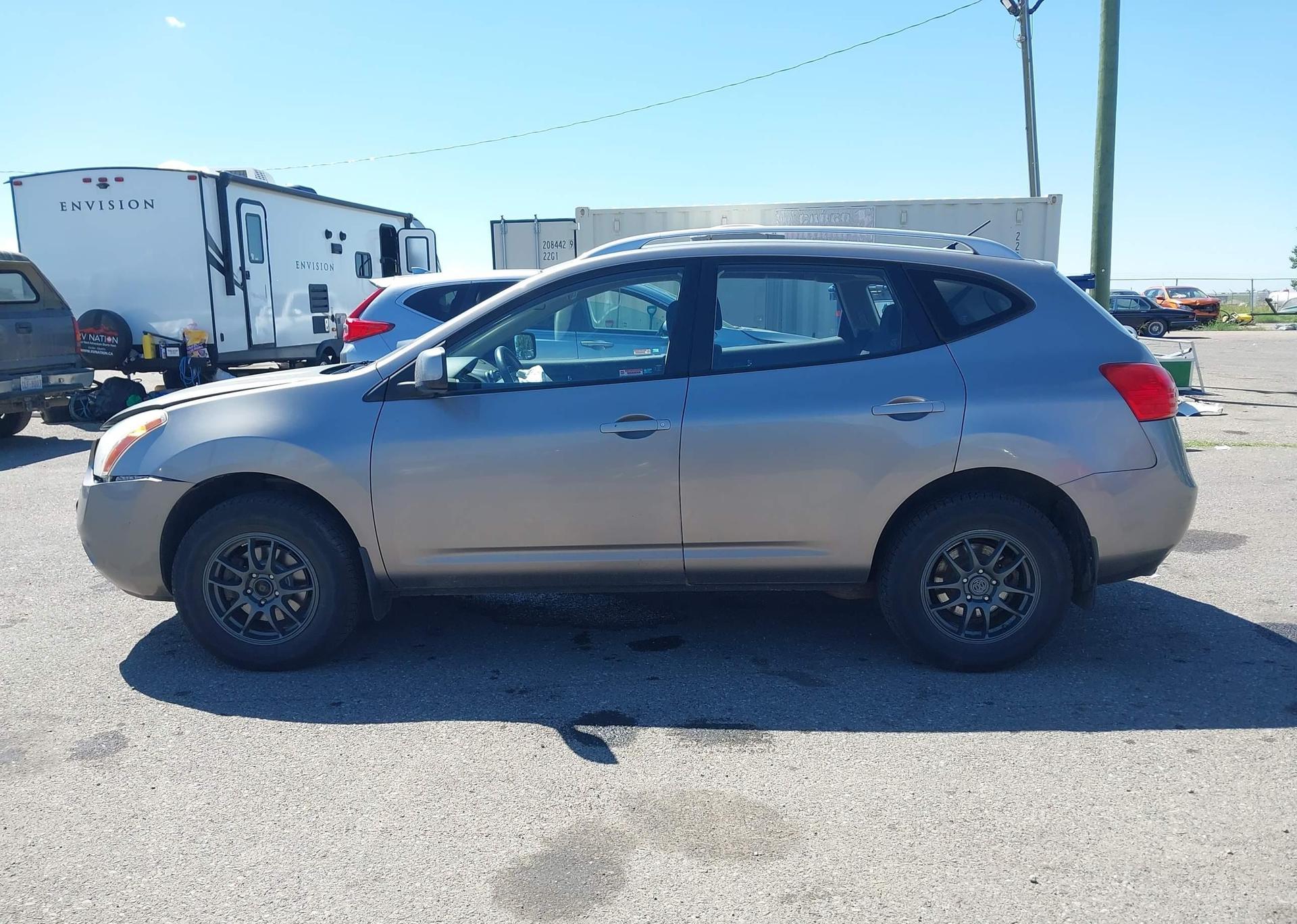 2009 NISSAN ROGUE S