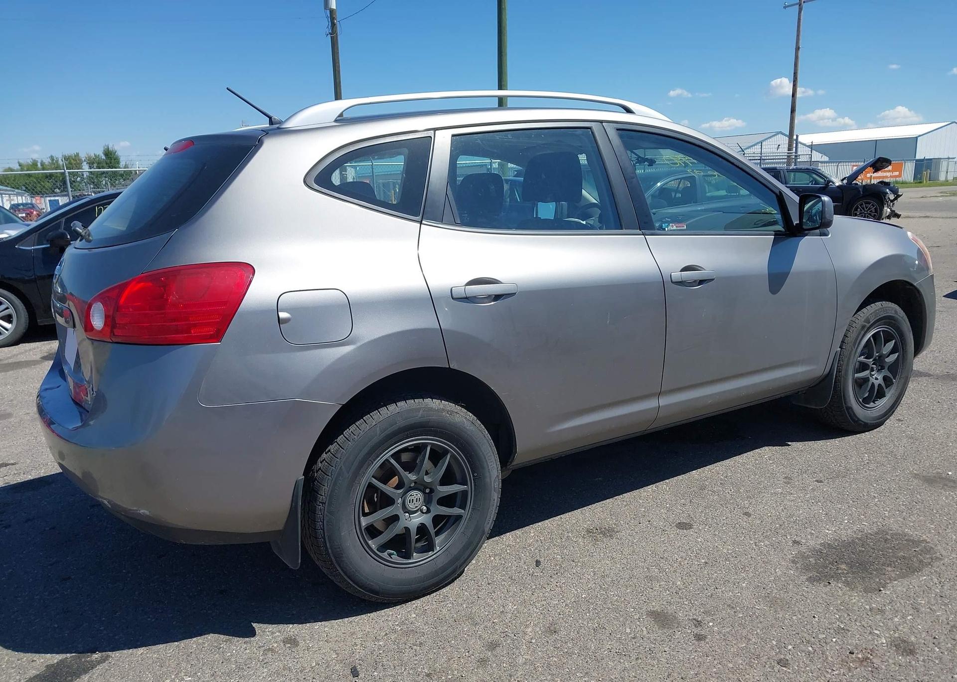 2009 NISSAN ROGUE S