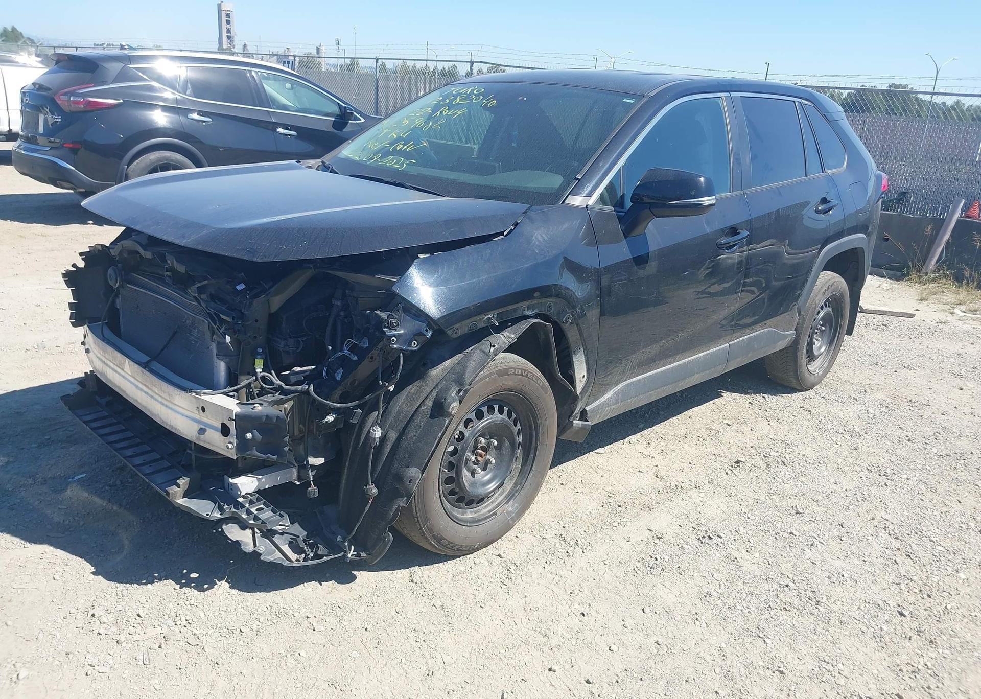 2022 TOYOTA RAV4 LE