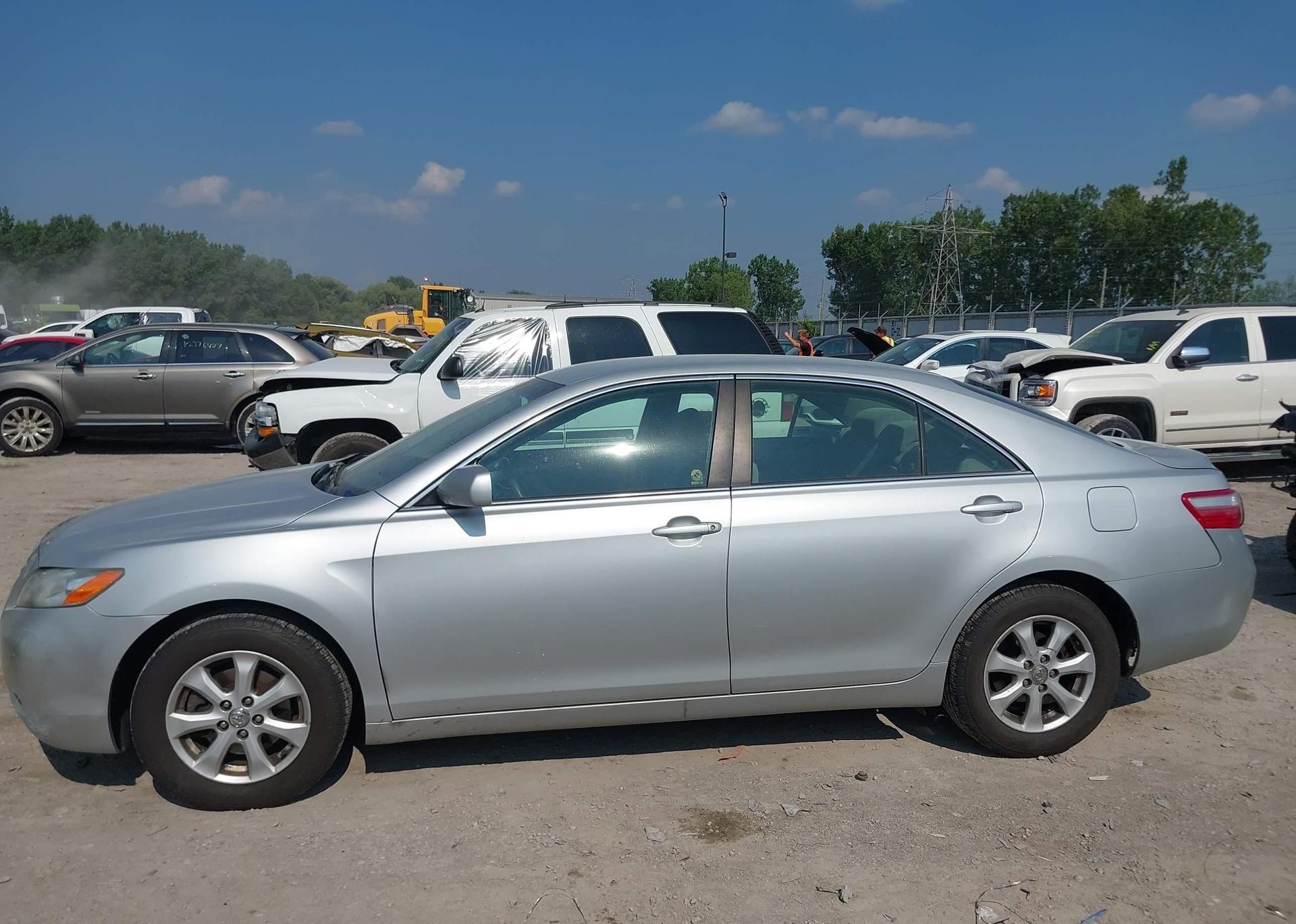 2007 TOYOTA CAMRY LE