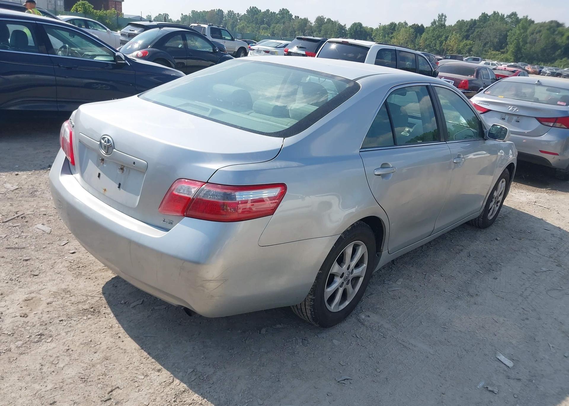 2007 TOYOTA CAMRY LE