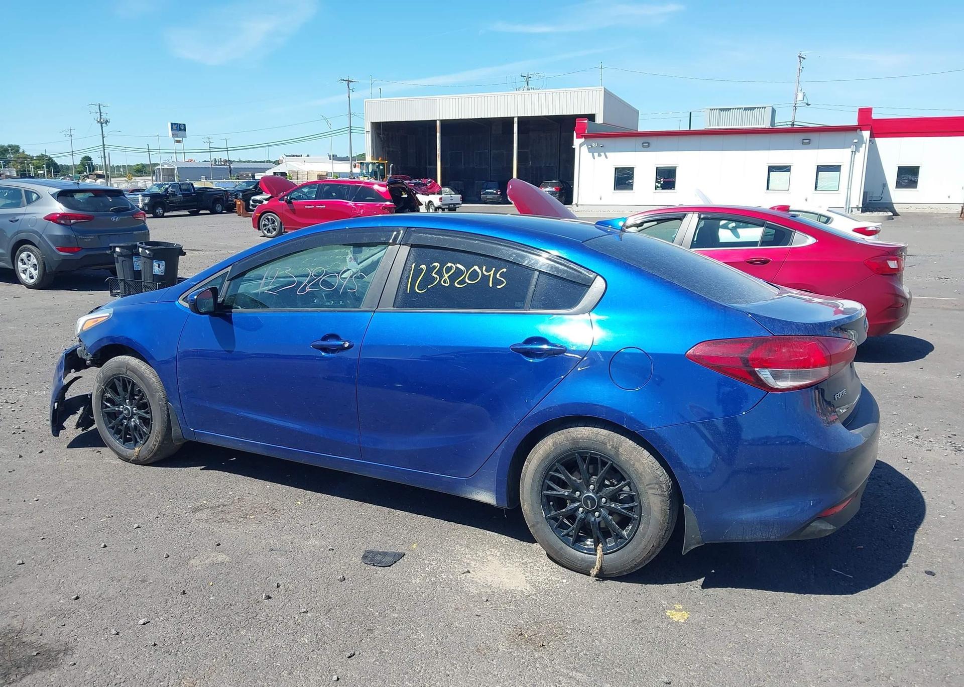 2017 KIA FORTE LX