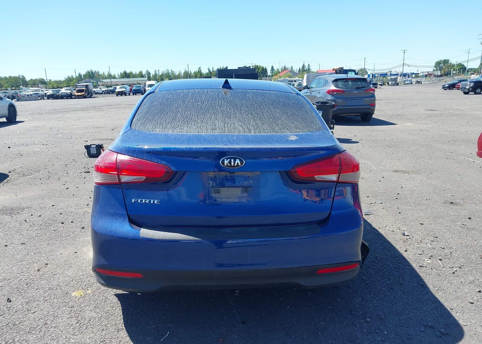 2017 KIA FORTE LX