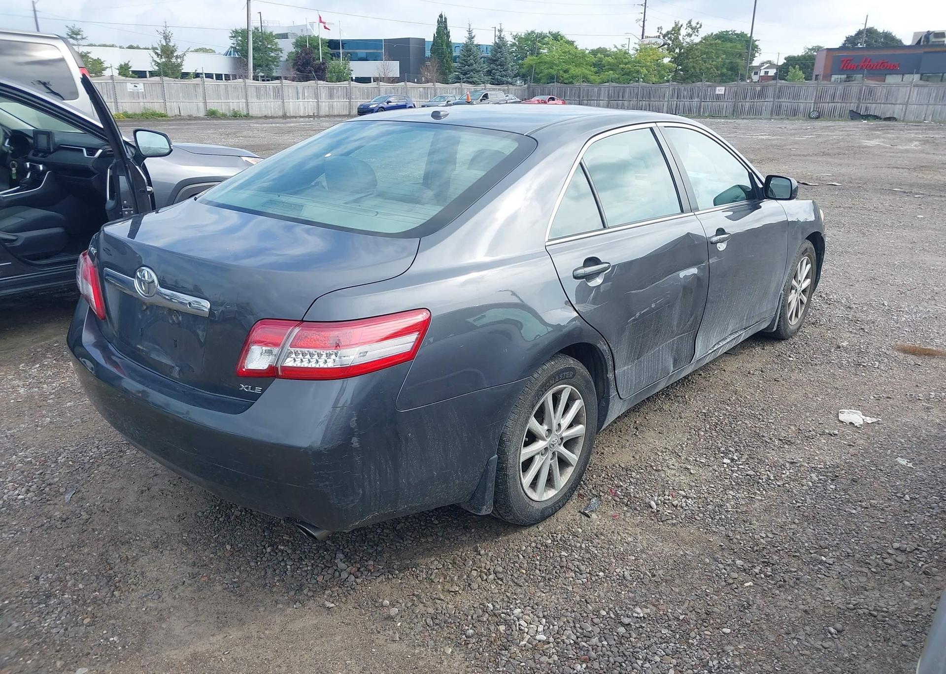 2011 TOYOTA CAMRY