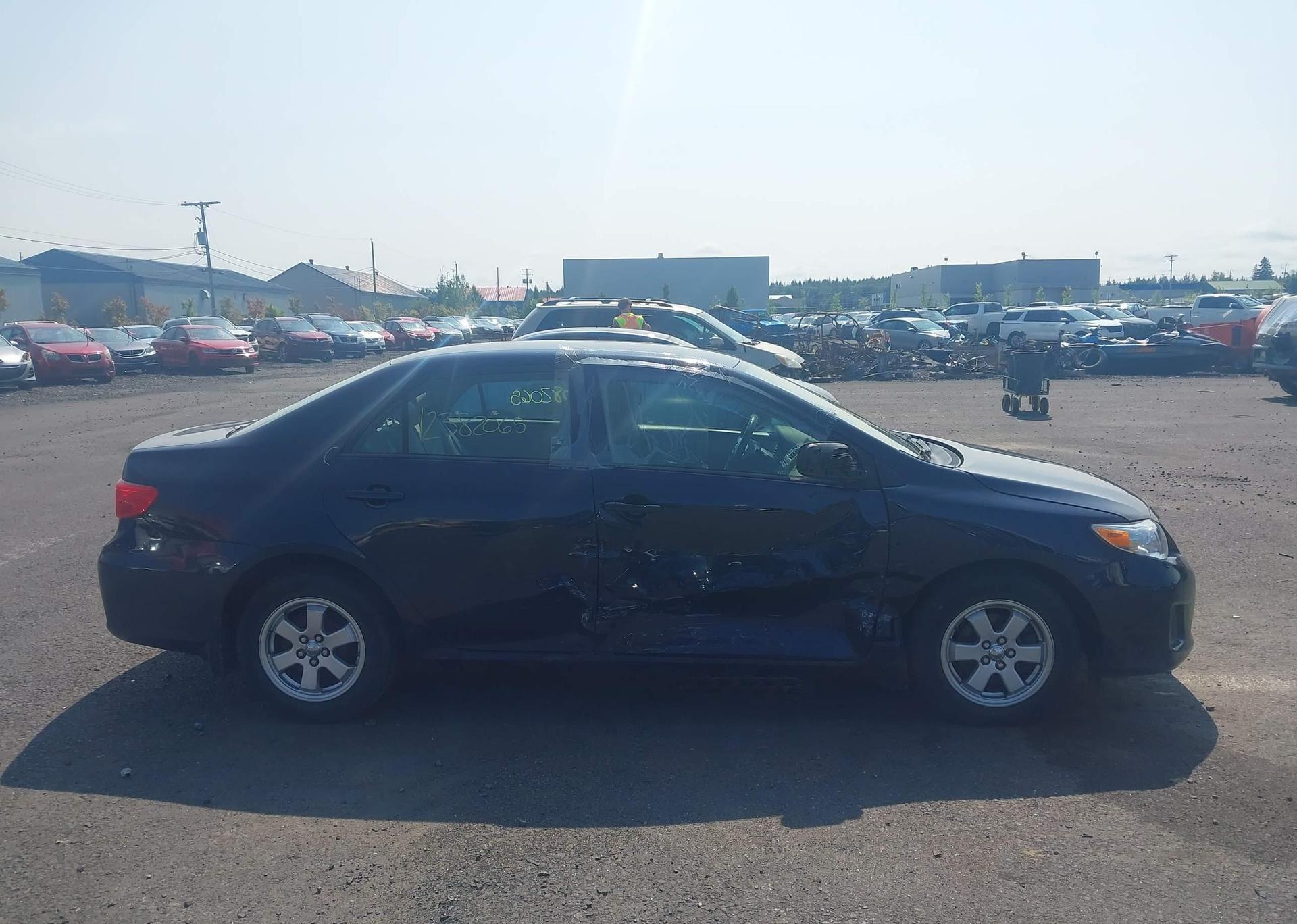 2013 TOYOTA COROLLA S