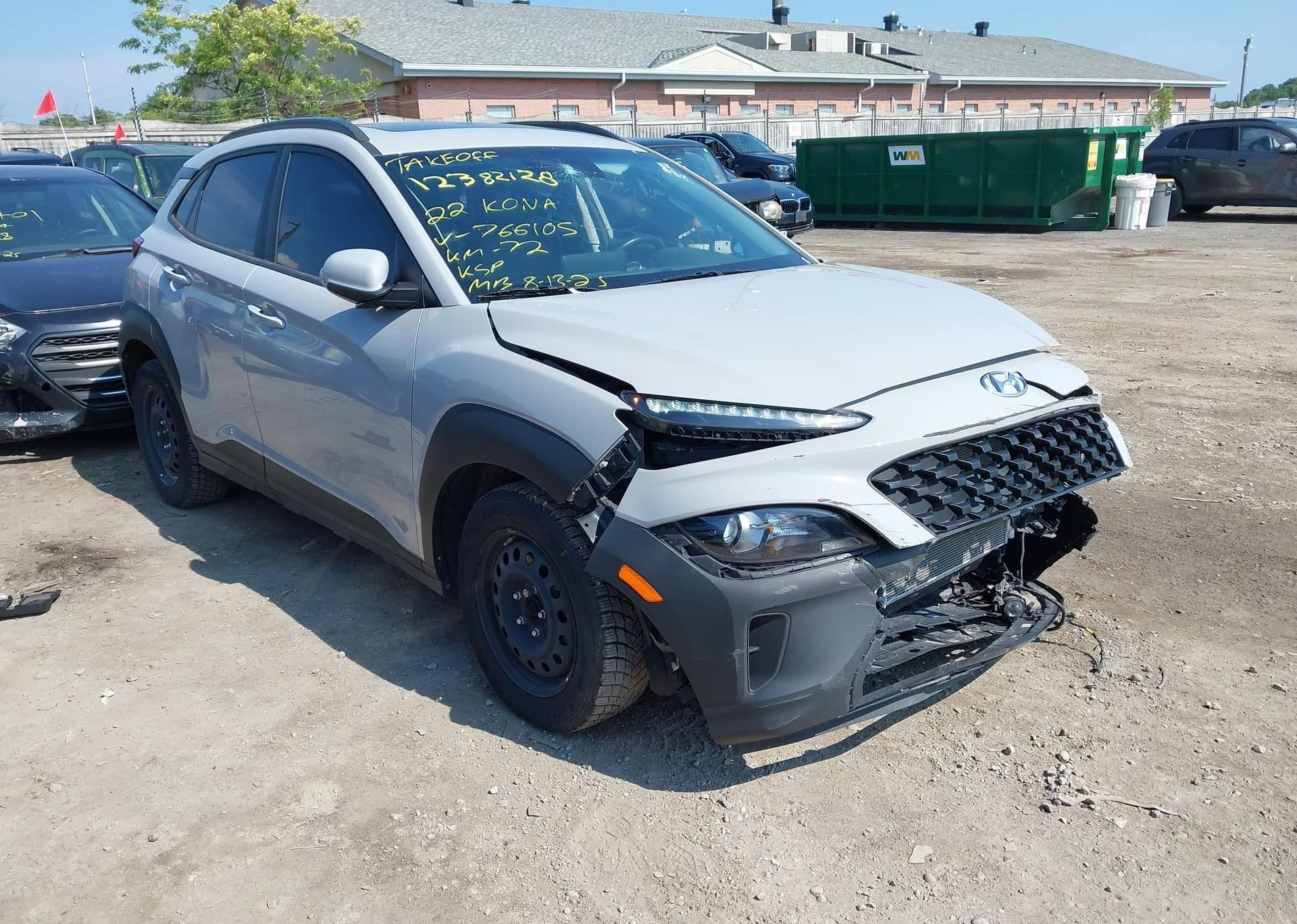 2022 HYUNDAI KONA PREFERRED AWD WITH SUN AND LEATHER PACKAGE