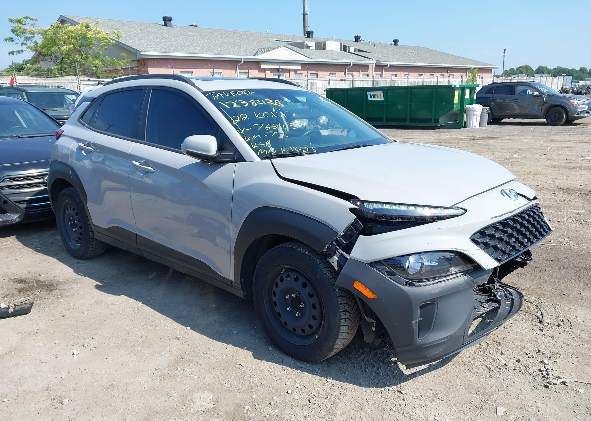 2022 HYUNDAI KONA PREFERRED AWD WITH SUN AND LEATHER PACKAGE