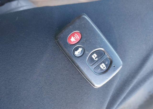2011 TOYOTA CAMRY HYBRID