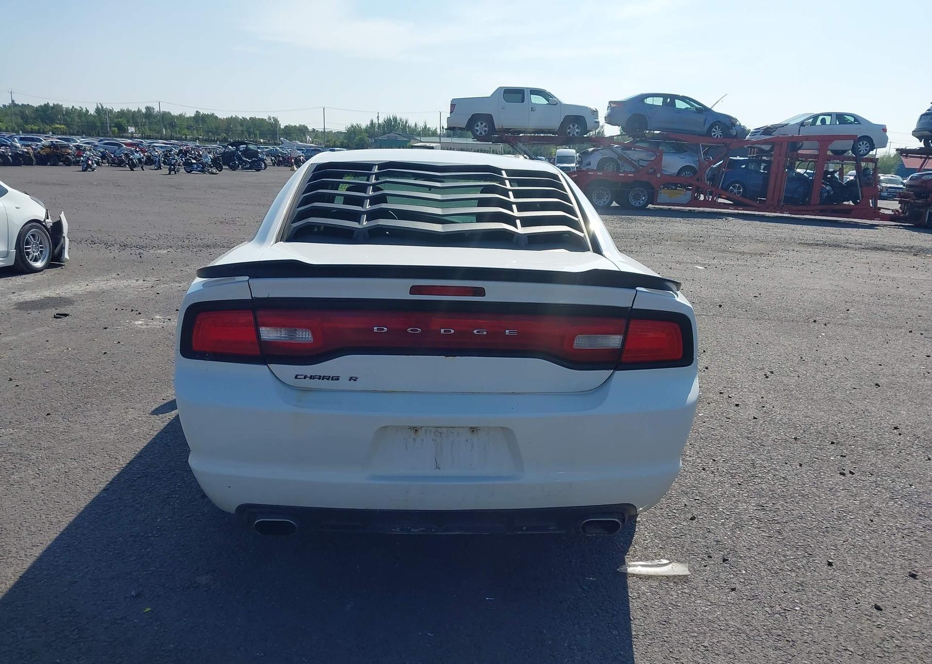 2014 DODGE CHARGER SE