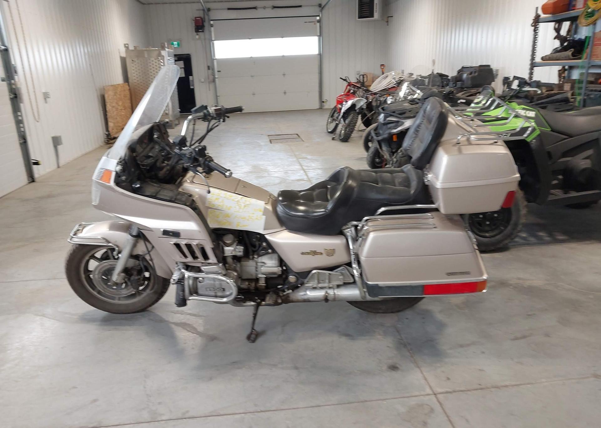 1987 HONDA GL1200 I