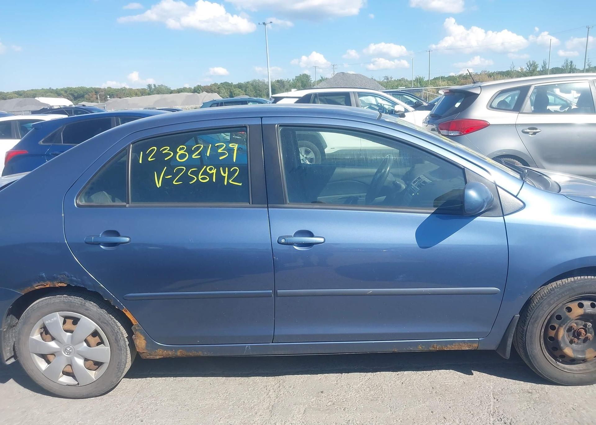 2008 TOYOTA YARIS