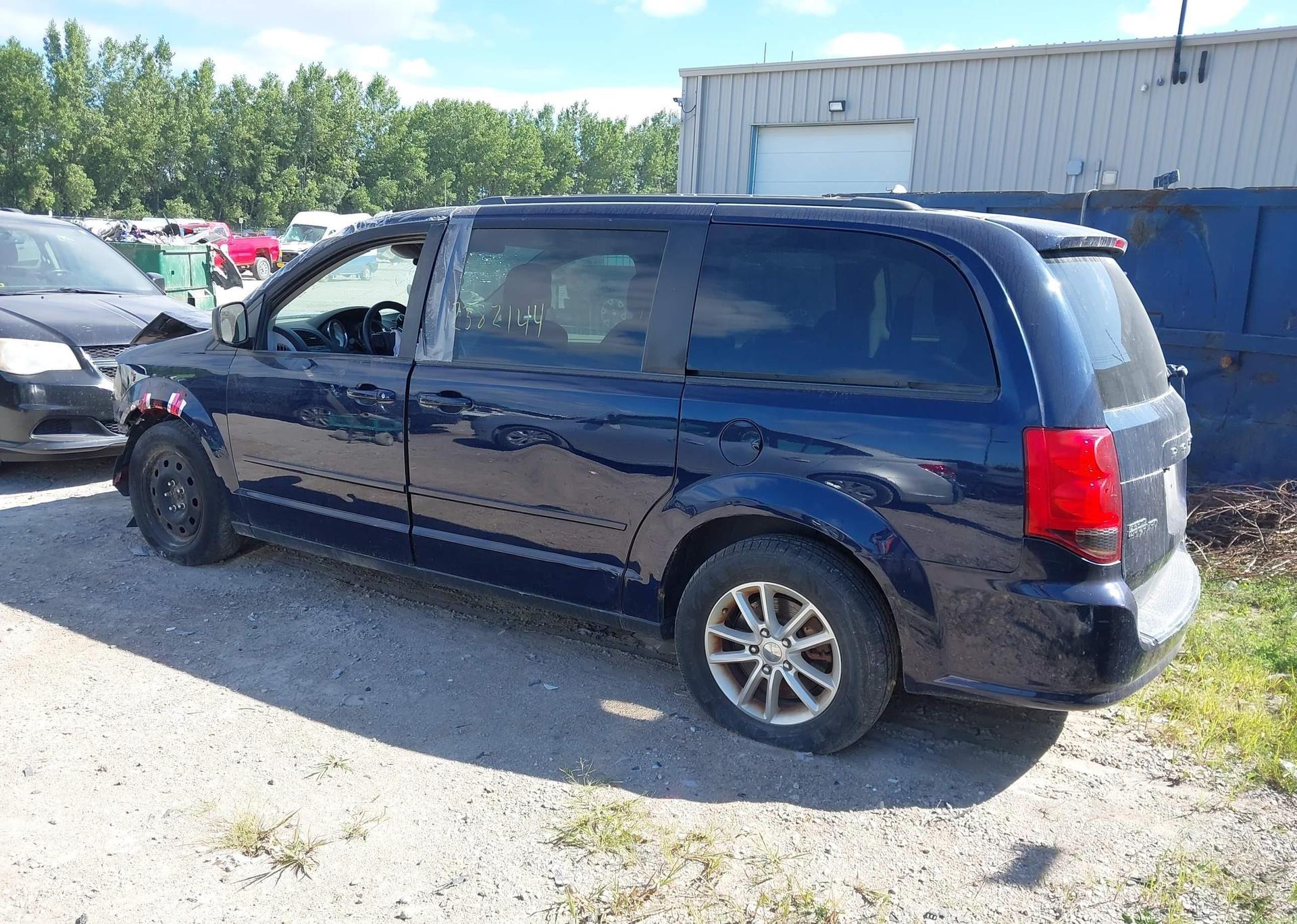 2015 DODGE GRAND CARAVAN SE