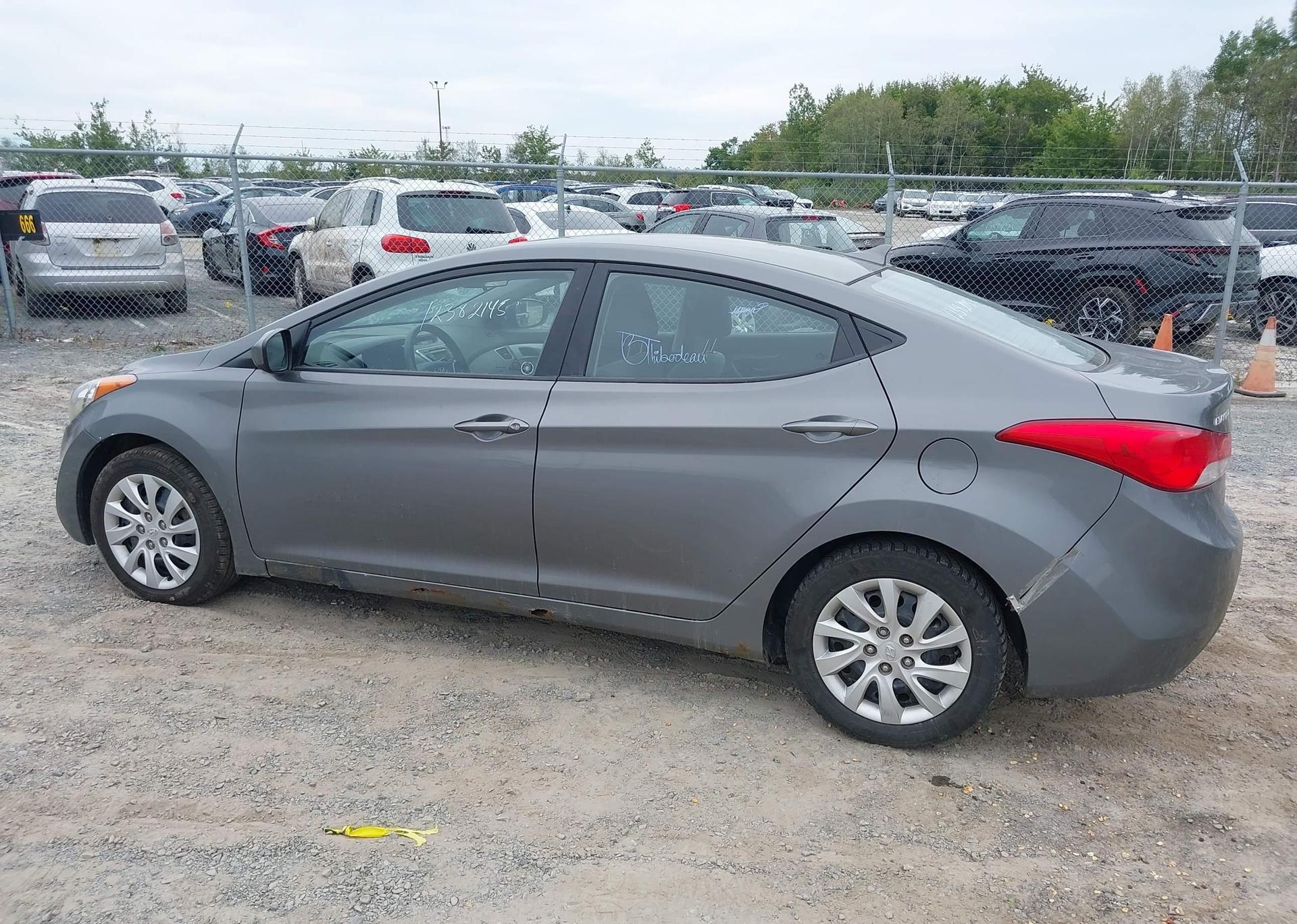 2012 HYUNDAI ELANTRA GLS