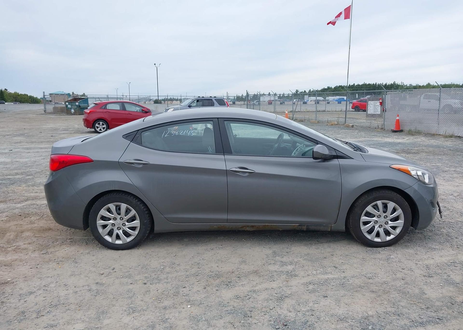 2012 HYUNDAI ELANTRA GLS