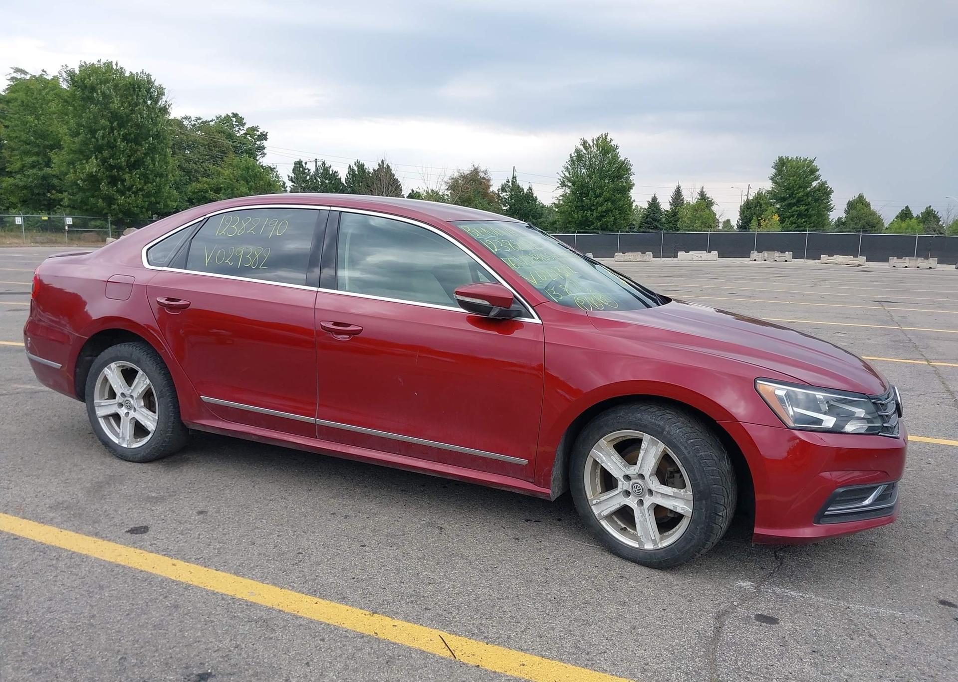2016 VOLKSWAGEN PASSAT 1.8 TSI TRENDLINE