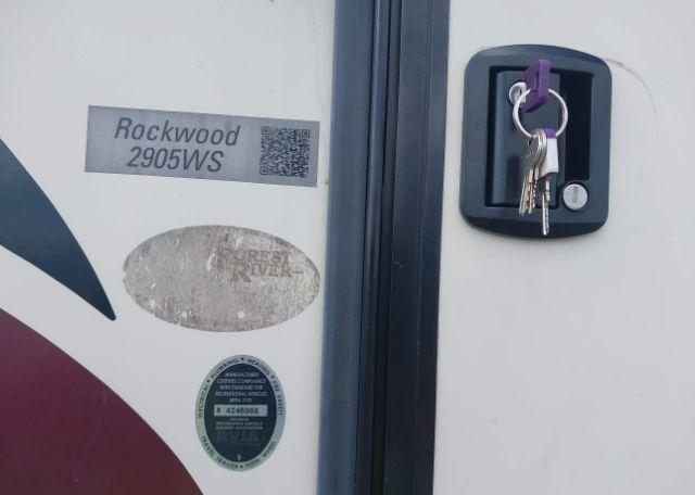 2017 FOREST RIVER ROCKWOOD
