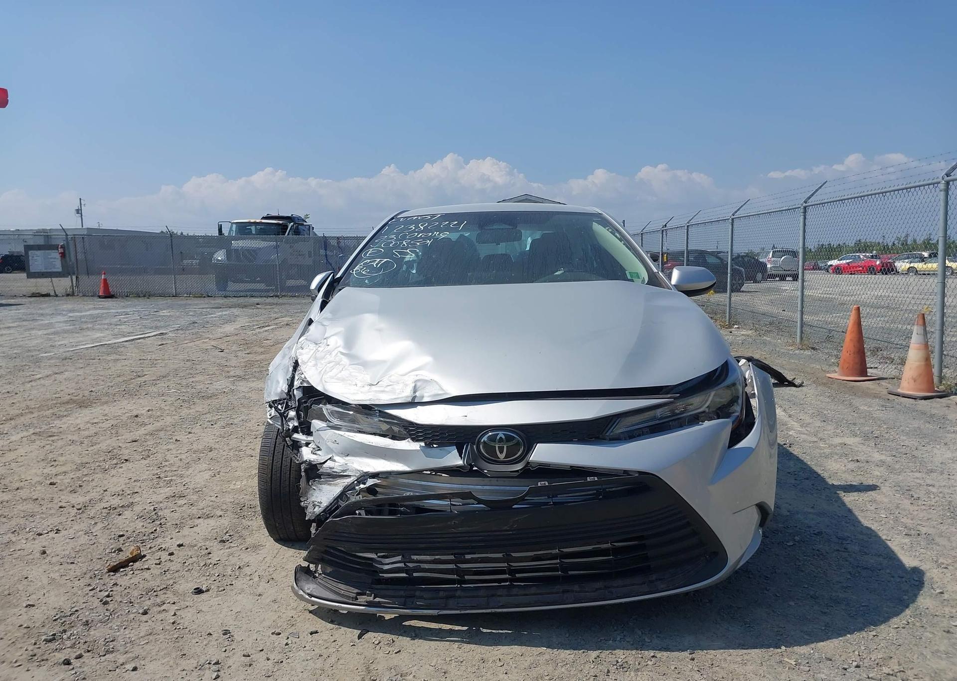 2023 TOYOTA COROLLA LE