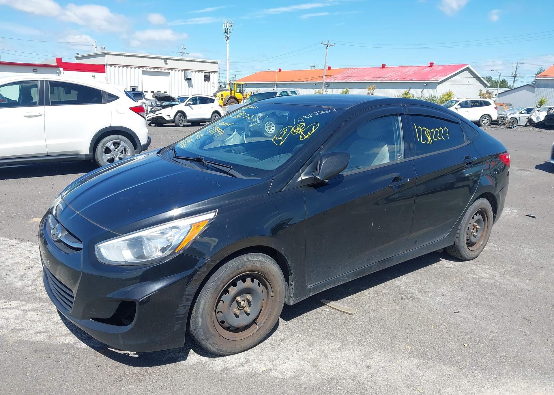 2015 HYUNDAI ACCENT GLS