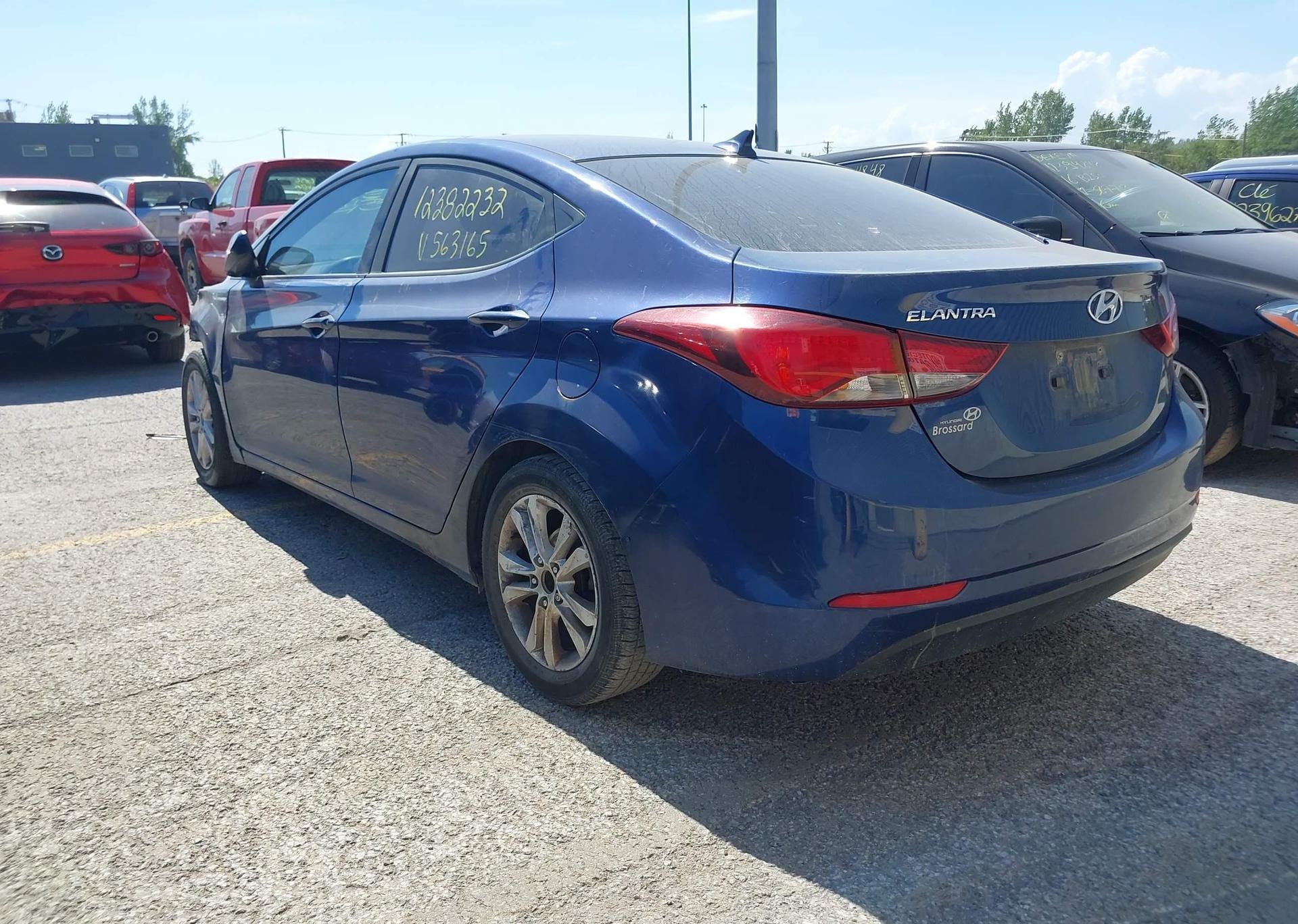 2015 HYUNDAI ELANTRA SE