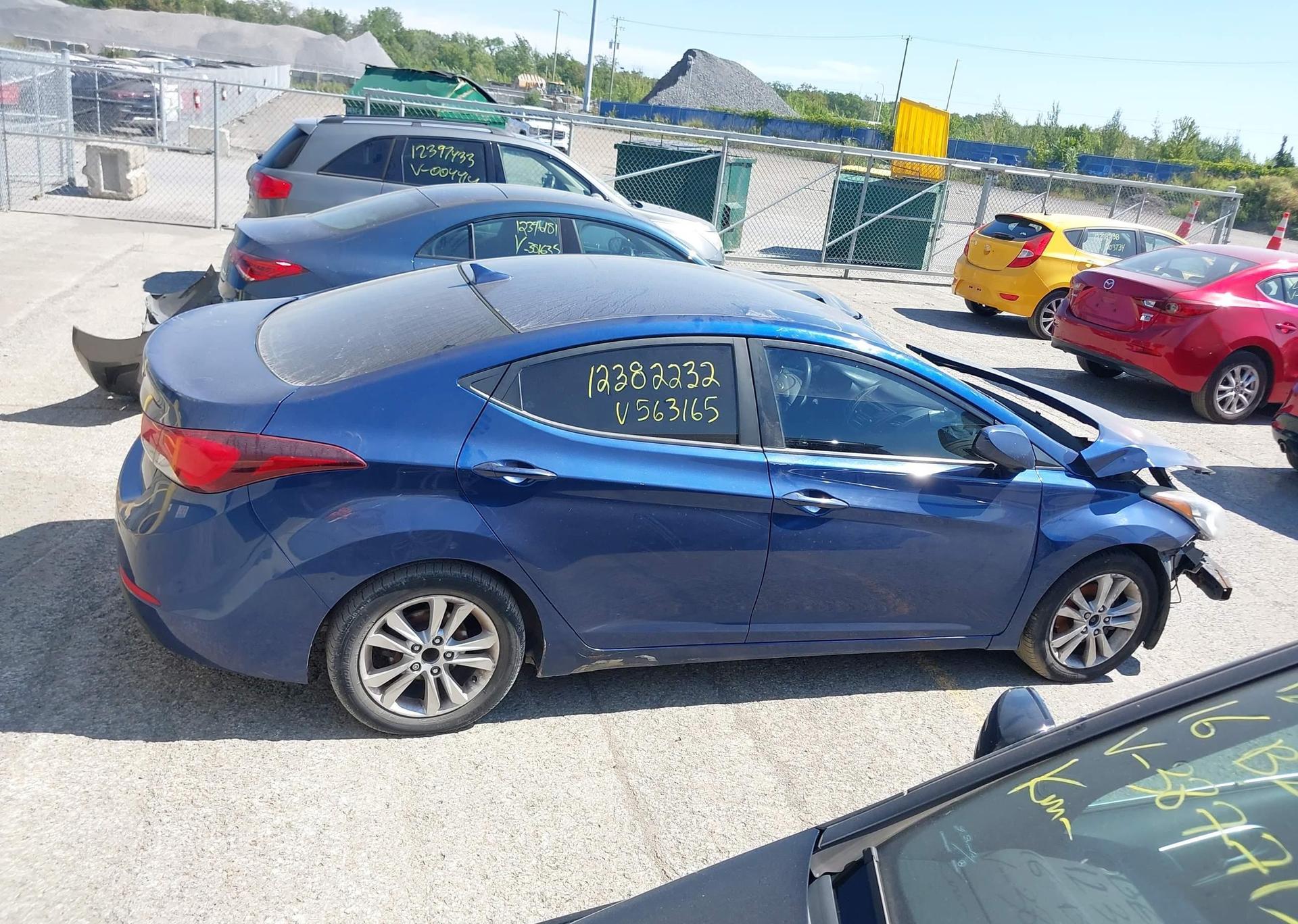 2015 HYUNDAI ELANTRA SE